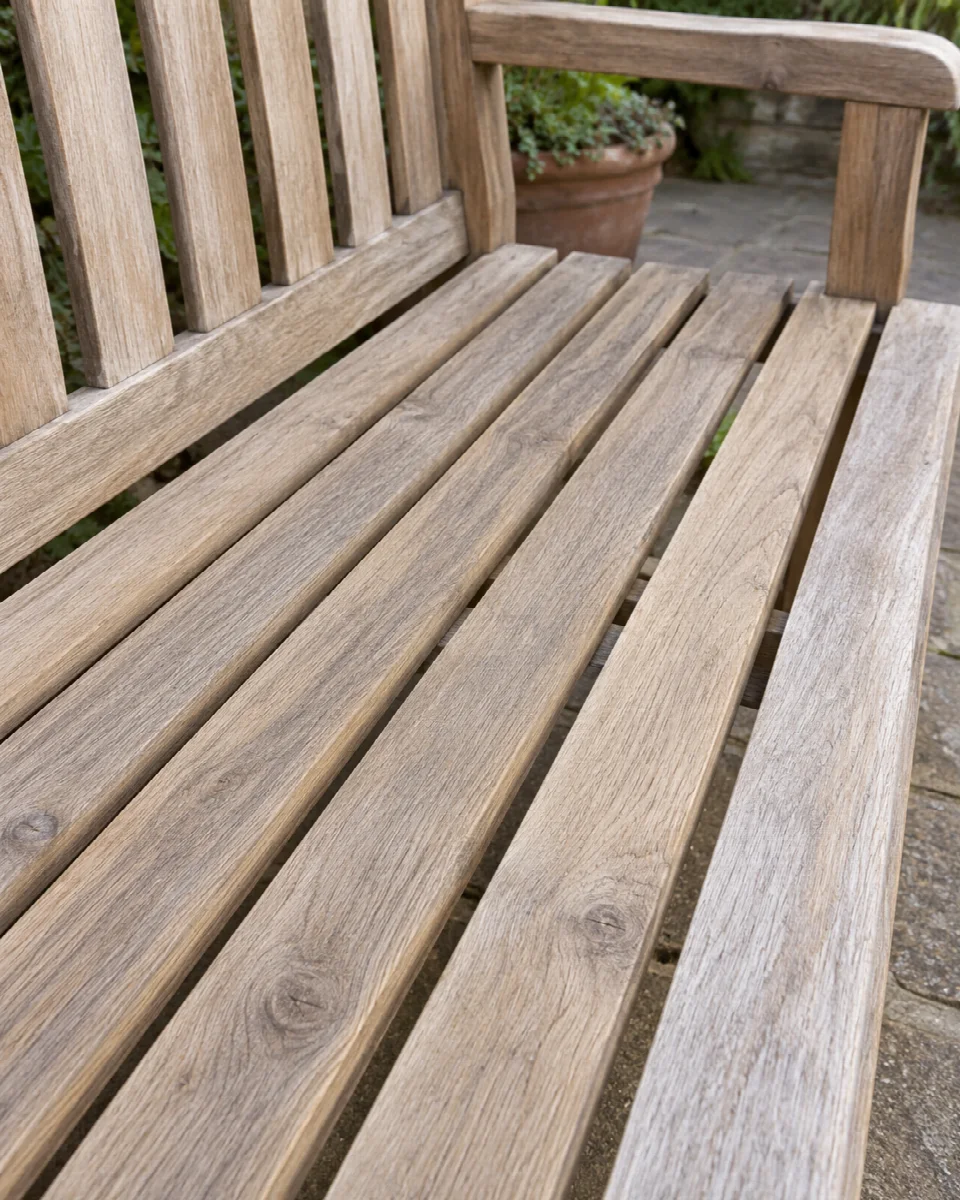 Protección sobre madera exterior — Antes
